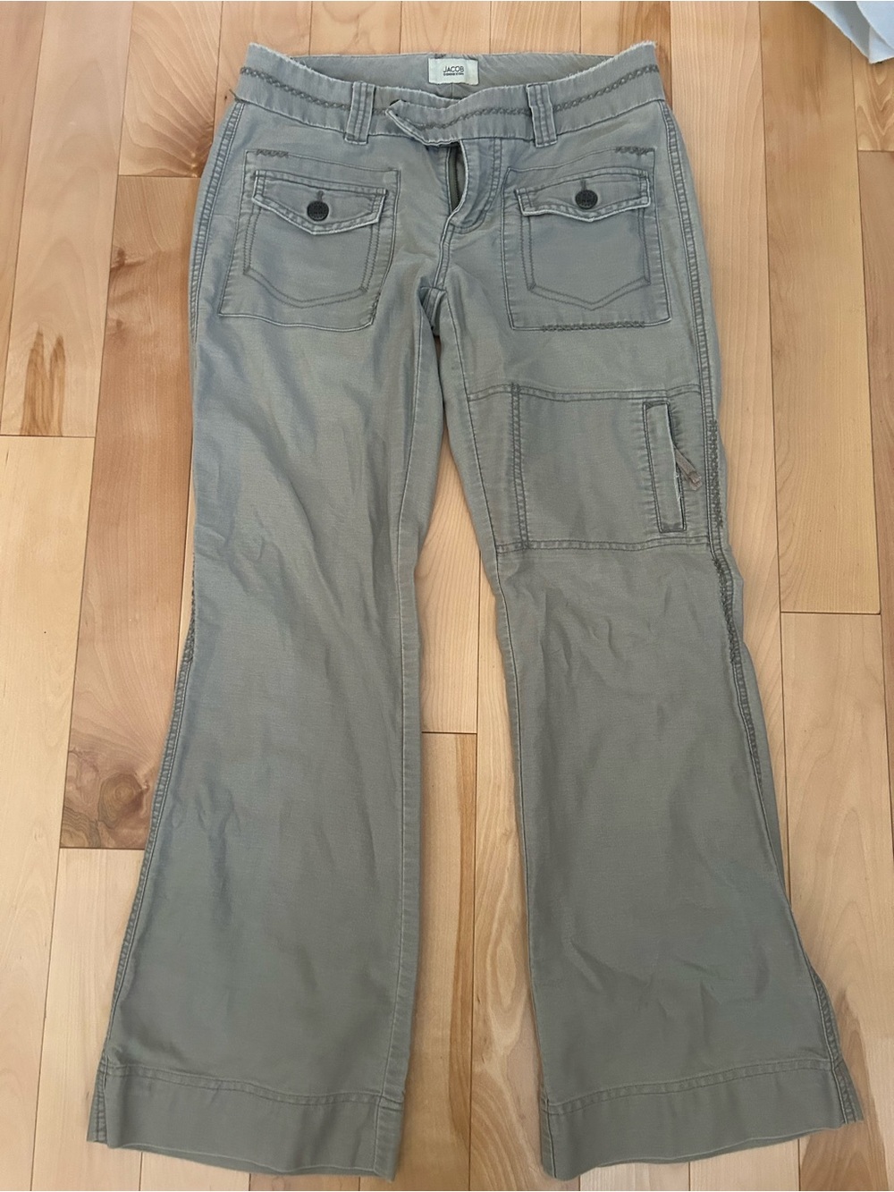 Women’s vintage Gray Cargo Flare Jeans - Casual Utility Style